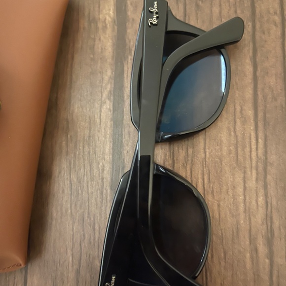 New Ray-Bans (Polarized Lenses) - Picture 5 of 7